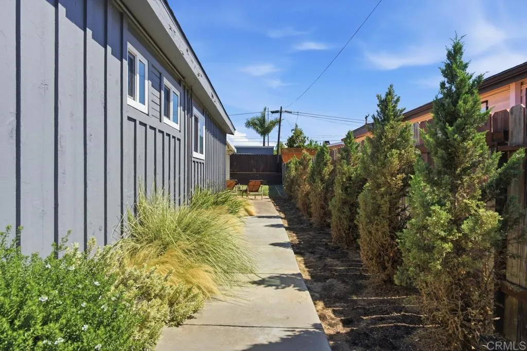 https://cdn.realtyfeed.com/cdn/127/306739999/9910ce7fcf3c4d98b7aad8a46770ba50.webp