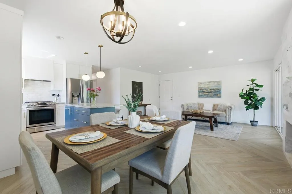 https://cdn.realtyfeed.com/cdn/127/306739999/b59af3906adbdb18d498be7de9ffa365.webp