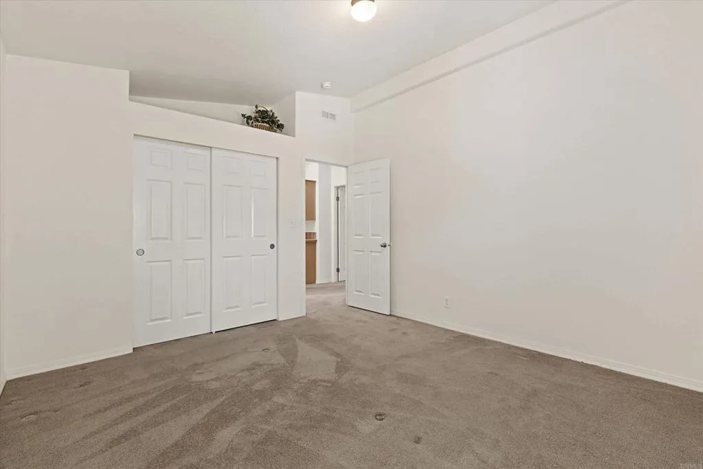 https://cdn.realtyfeed.com/cdn/127/306740040/1a918939ce3e2337978483ef9c1d67d3.webp