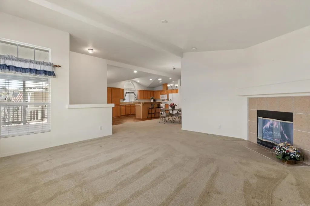 https://cdn.realtyfeed.com/cdn/127/306740040/1f93bf6e7fbb9e1b602877d3dfa75324.webp