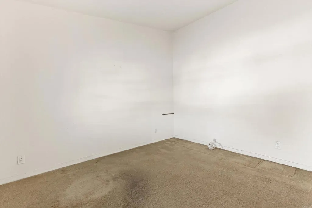 https://cdn.realtyfeed.com/cdn/127/306740040/3fd4ccf12ca1d5acbd4f760c56dc7d38.webp
