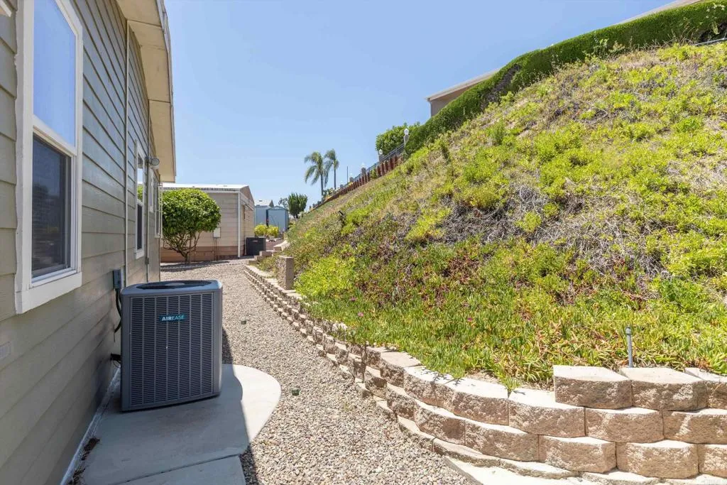 https://cdn.realtyfeed.com/cdn/127/306740040/6346d5f7d16474b3f1f9031e9984f51f.webp