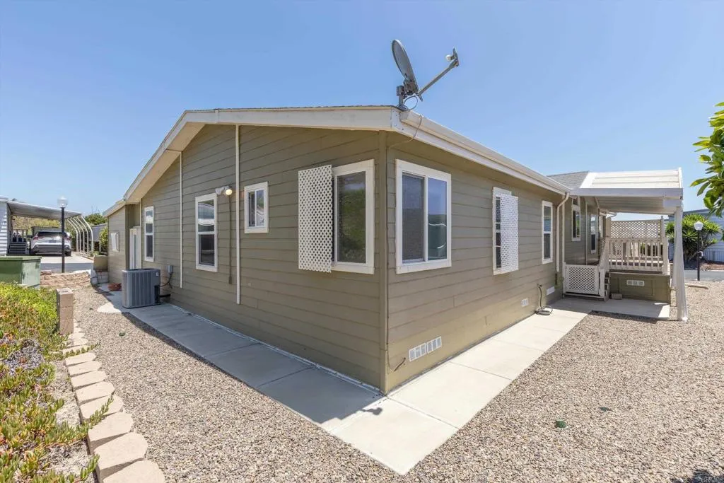 https://cdn.realtyfeed.com/cdn/127/306740040/ea710394cbce62b1245fcd01669bdf3d.webp