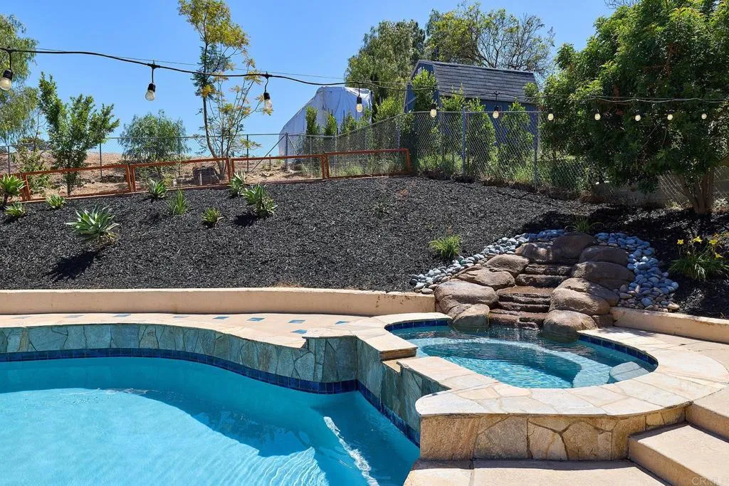 https://cdn.realtyfeed.com/cdn/127/306740047/06986351791fa446554bca41644829de.webp