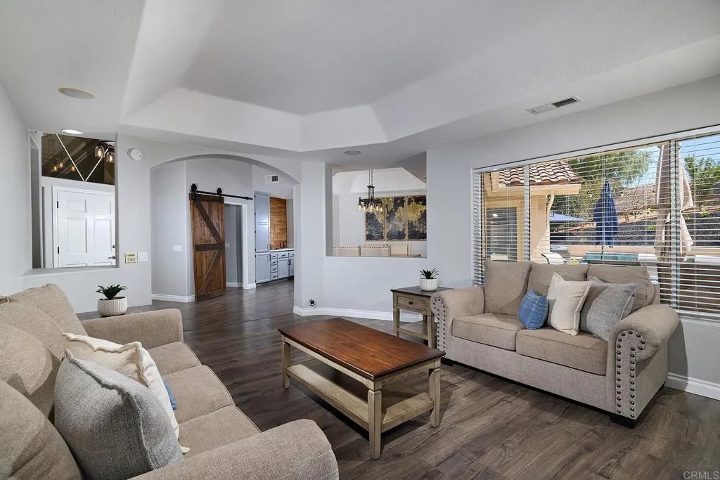 https://cdn.realtyfeed.com/cdn/127/306740047/6b1c58c3dd7574ad28d5d692d60a23db.webp