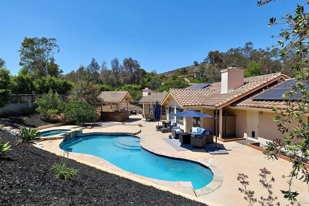 https://cdn.realtyfeed.com/cdn/127/306740047/9703cd039506328a5ca4d0793cc55ac6.webp