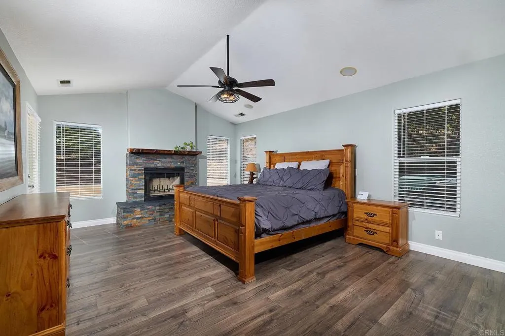 https://cdn.realtyfeed.com/cdn/127/306740047/df806c8b3bb0dc9a86ef24ddf910ec64.webp