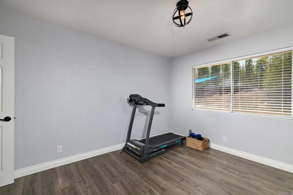 https://cdn.realtyfeed.com/cdn/127/306740047/f09a887d3824cd08b45aa5d58350afa9.webp