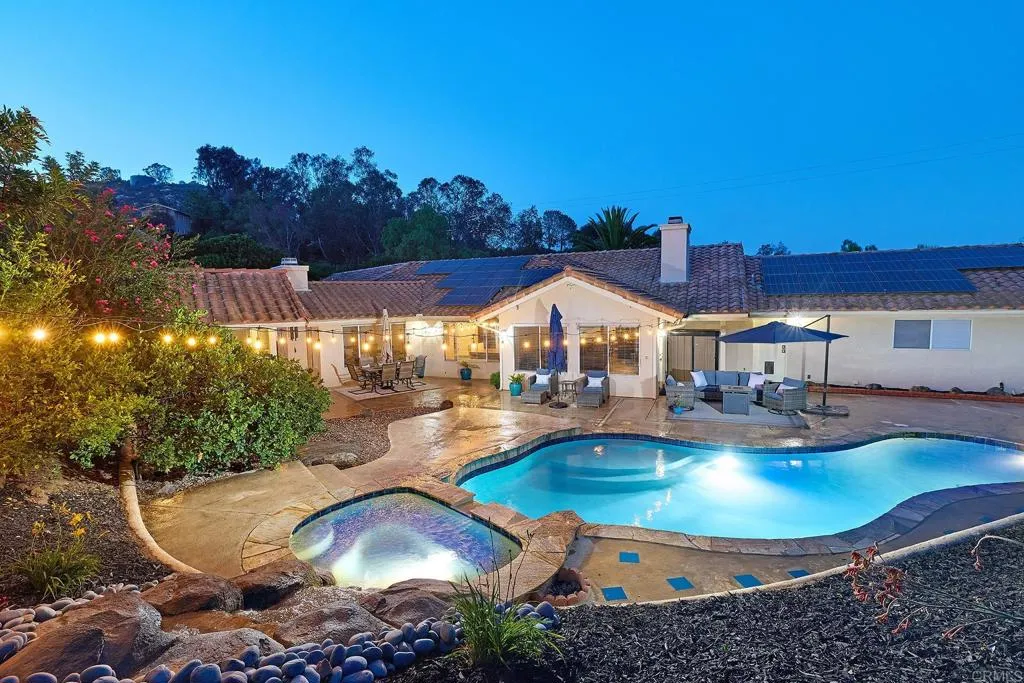 https://cdn.realtyfeed.com/cdn/127/306740047/f49fe646d62ae6397461dce534f09805.webp