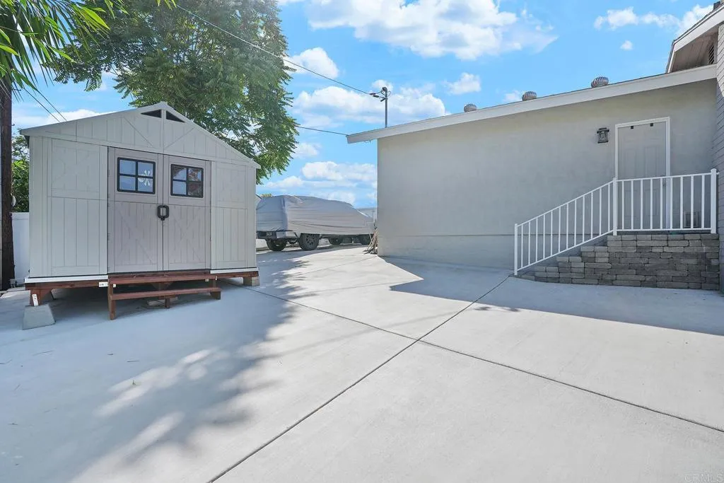 https://cdn.realtyfeed.com/cdn/127/306740049/2c3f7012bb8fdffe8bfae716bcb8008b.webp
