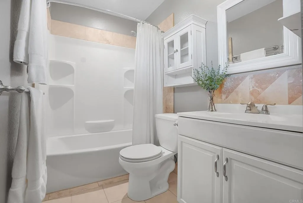 https://cdn.realtyfeed.com/cdn/127/306740049/5ee420bff4f2a17ecc882adb463b6d15.webp