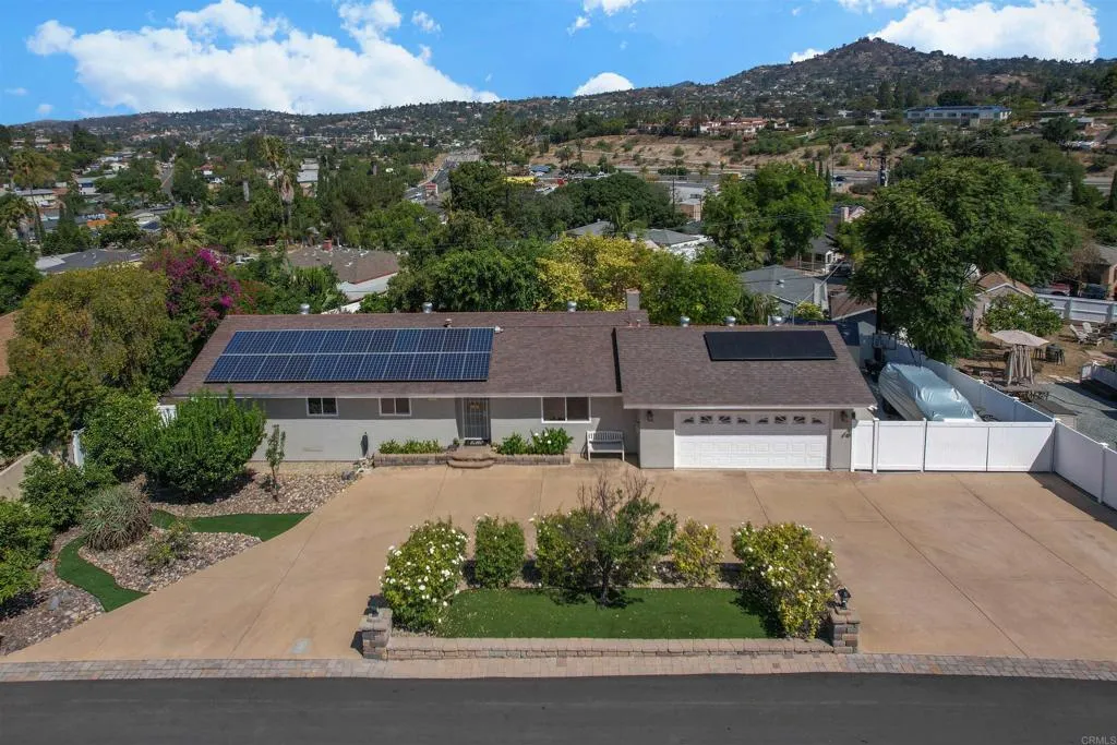 https://cdn.realtyfeed.com/cdn/127/306740049/6810bdd80a86b546d674a86333f3444b.webp
