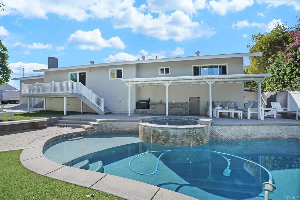 https://cdn.realtyfeed.com/cdn/127/306740049/6f19252cc1e7d00c3303542ecb6bdd14.webp