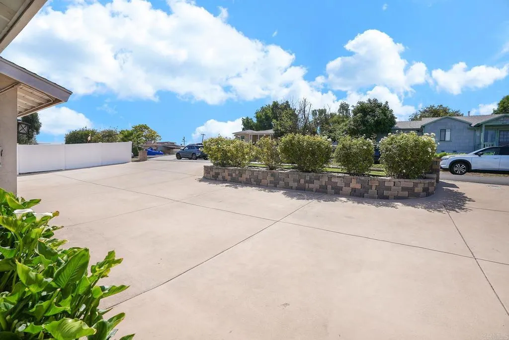 https://cdn.realtyfeed.com/cdn/127/306740049/9dabd90ff4aa3ab1cf2e7ab88767ec66.webp