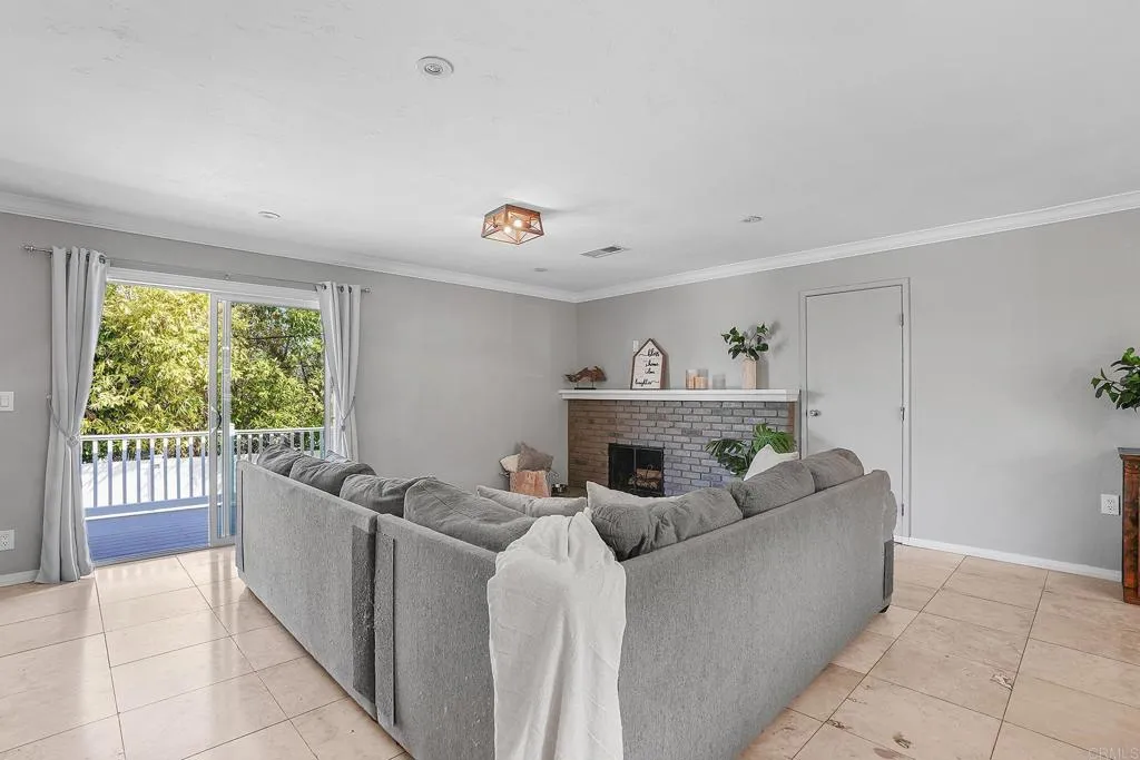 https://cdn.realtyfeed.com/cdn/127/306740049/a19bdca7680ff2db8f7e31b0a355c46e.webp