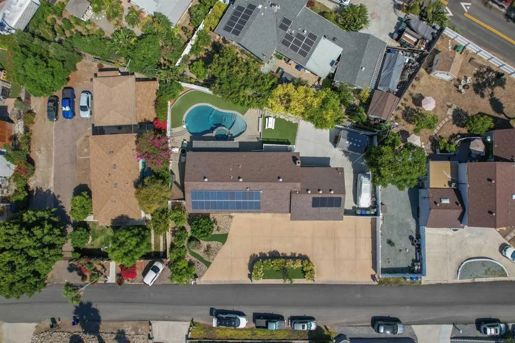 https://cdn.realtyfeed.com/cdn/127/306740049/b3d8a787efe7c460007ef1f9914b7f33.webp