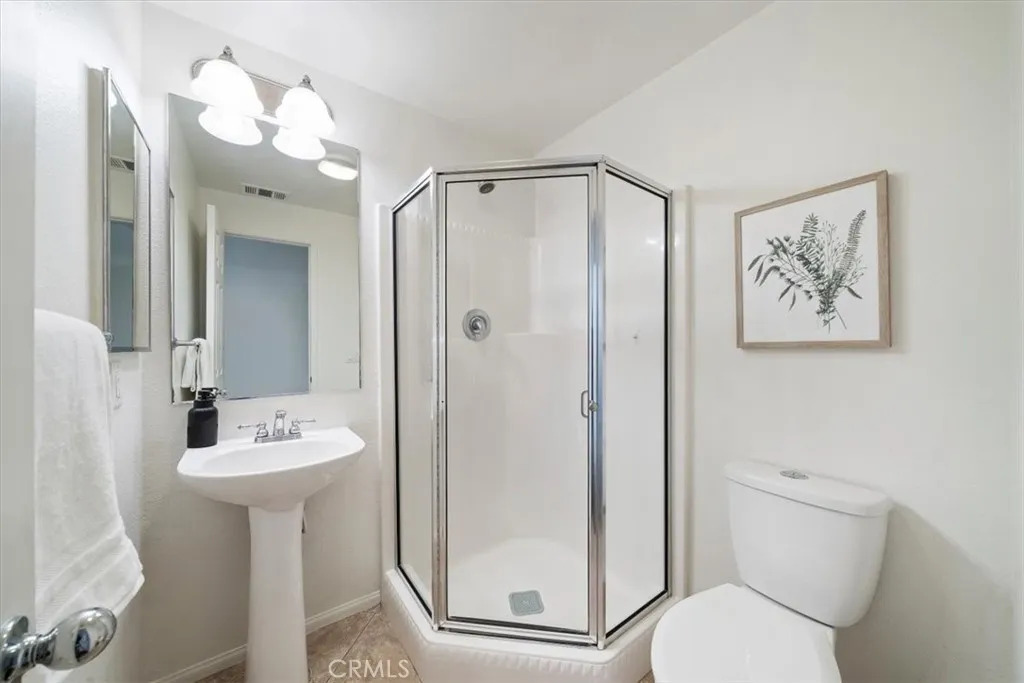 Photo #7: SR26106913 Listing: Photo #7