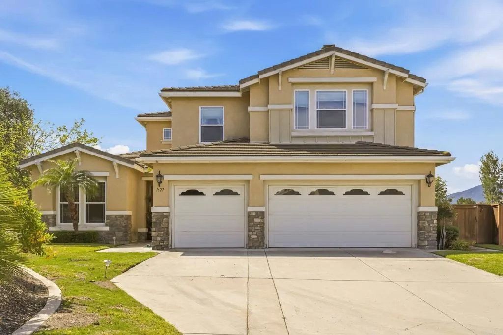 https://cdn.realtyfeed.com/cdn/127/306740085/4790d839f3625502a7d25ff68aa57bc4.webp