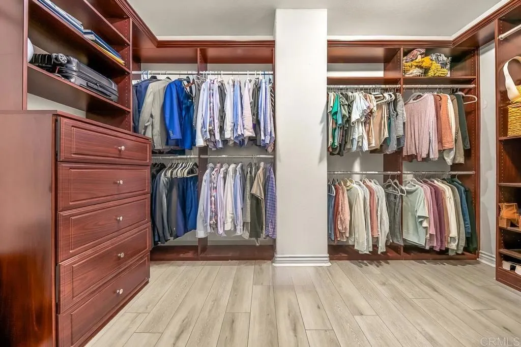 https://cdn.realtyfeed.com/cdn/127/306740099/9c28a683bdd8c46a9be3d09a19321f8a.webp