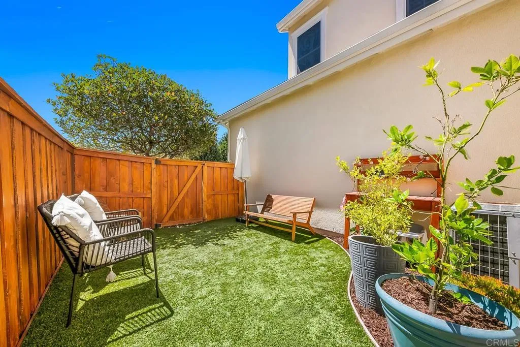 https://cdn.realtyfeed.com/cdn/127/306740099/ee70cf14bcbaf74c90e0148b4fbc783e.webp