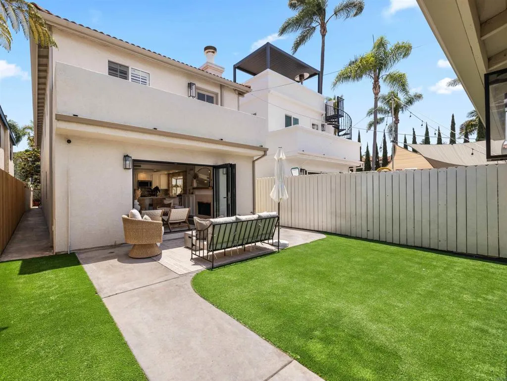 https://cdn.realtyfeed.com/cdn/127/306740135/00a0b50ba4a4bbcc2a57a3e98ec5b98b.webp