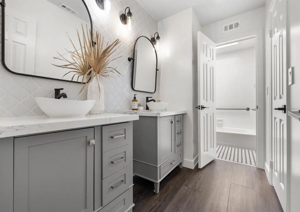 https://cdn.realtyfeed.com/cdn/127/306740135/4e008fb6422141682d12608d671358f0.webp