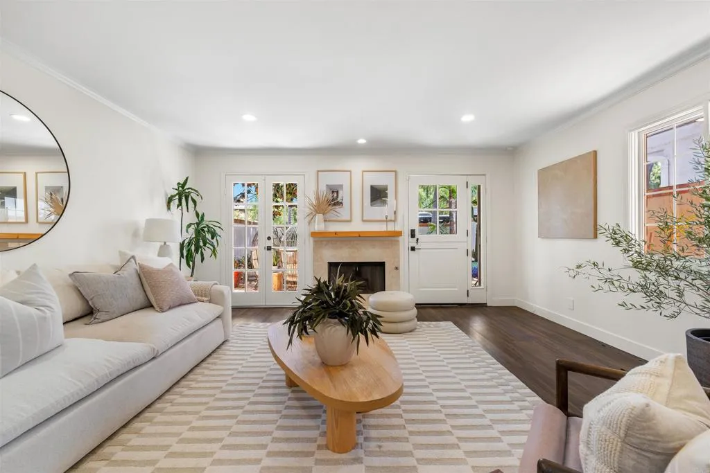 https://cdn.realtyfeed.com/cdn/127/306740135/5e22a8c1de7b8cec81882018319332df.webp