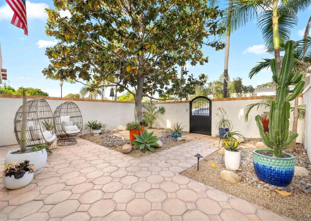 https://cdn.realtyfeed.com/cdn/127/306740135/89e1635cdb962ae7eb6fd63a156763e9.webp