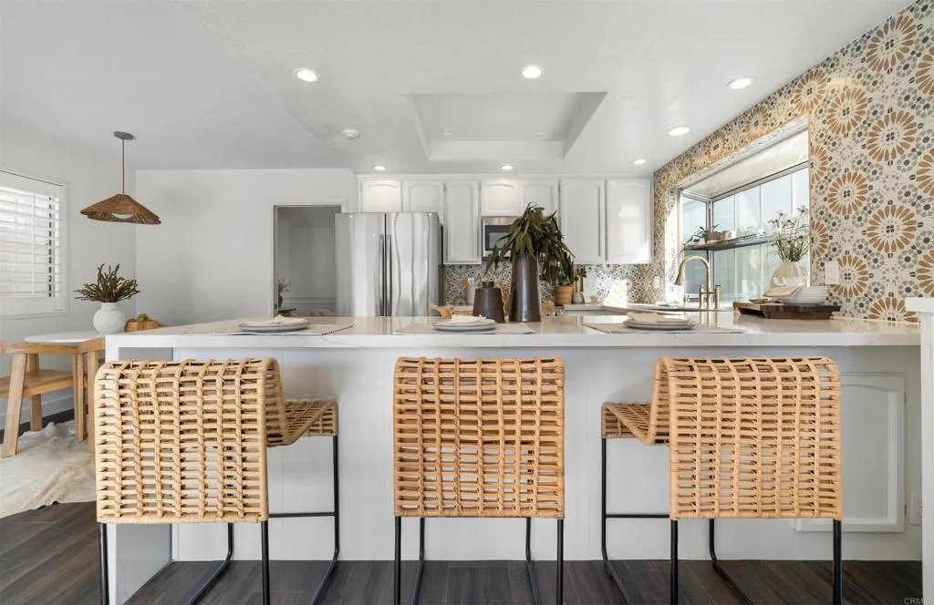 https://cdn.realtyfeed.com/cdn/127/306740135/b48cfb16bd888d79e0ffa3e1c96a6020.webp