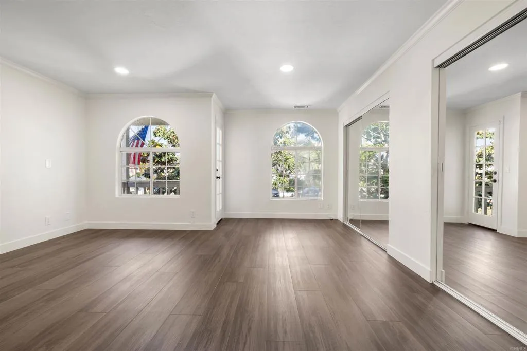 https://cdn.realtyfeed.com/cdn/127/306740135/e5c021d36c0fc8e9f461a981ce1feb38.webp