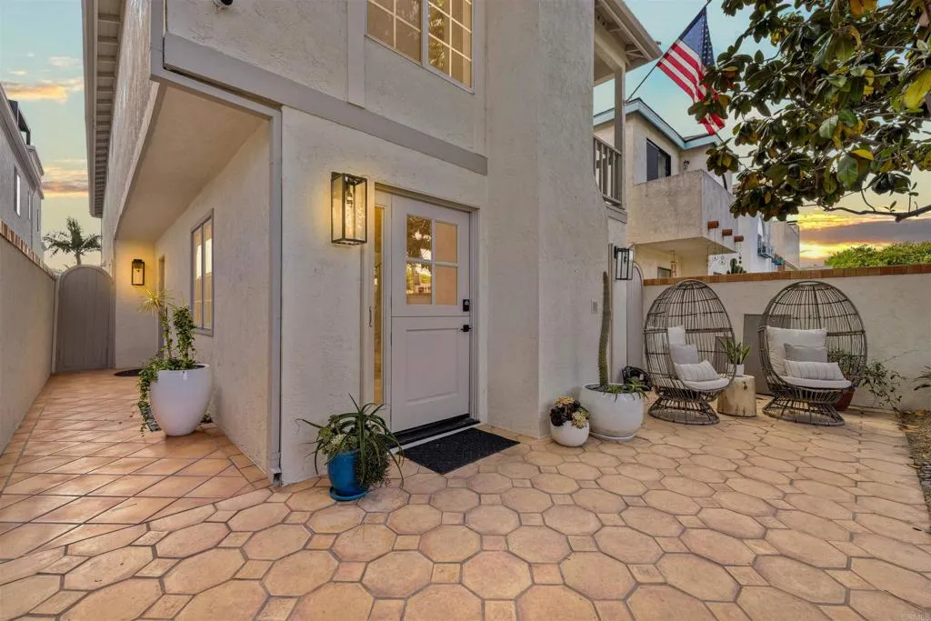 https://cdn.realtyfeed.com/cdn/127/306740135/fd49d70f7e9f5210630cdce362a56ccf.webp