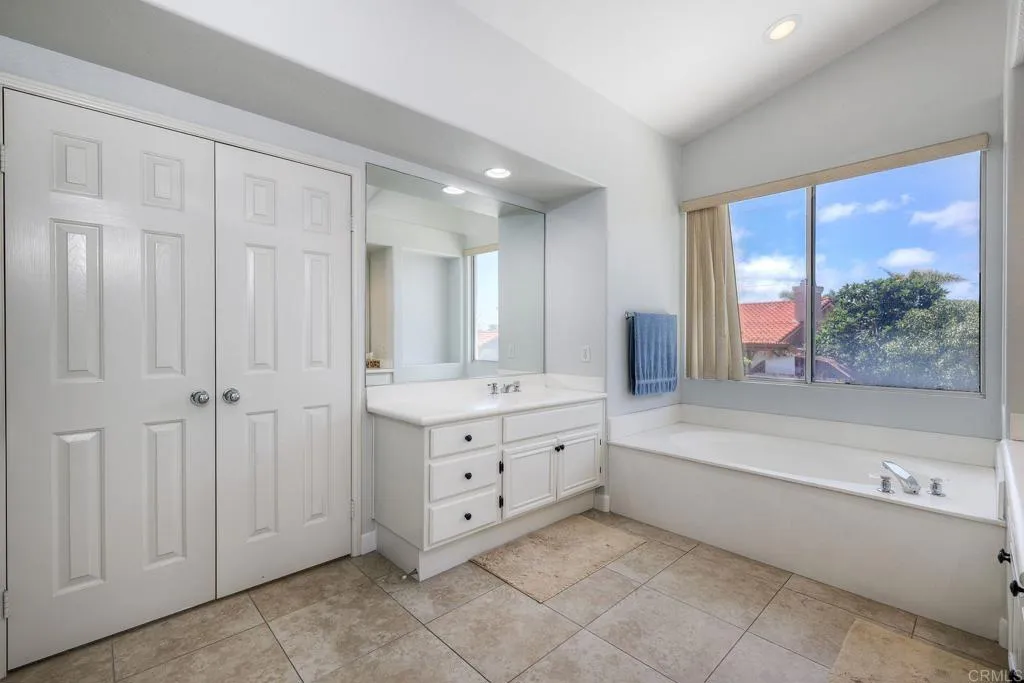https://cdn.realtyfeed.com/cdn/127/306740145/12314a0c45432856bb60d73cabde7ff0.webp