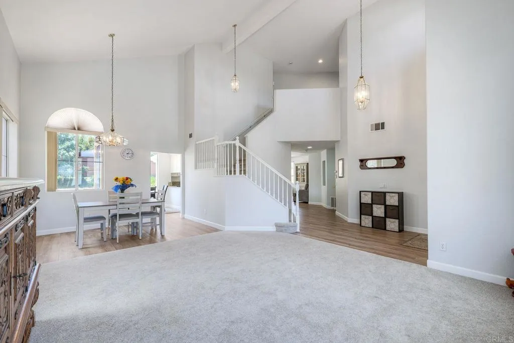 https://cdn.realtyfeed.com/cdn/127/306740145/3c22384b8fd77dcf687604a017bd642e.webp