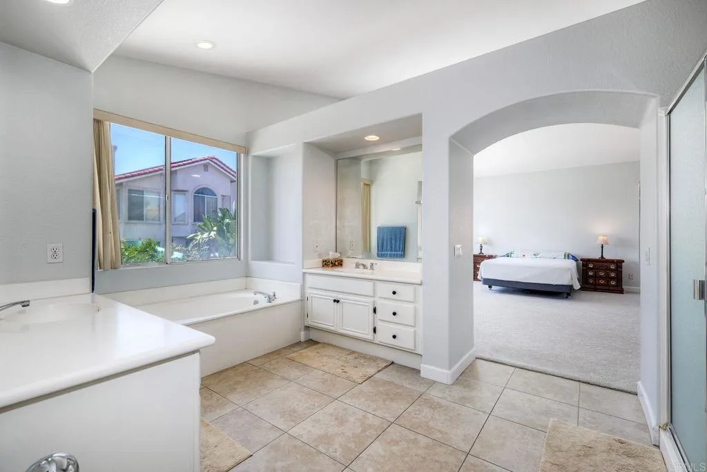 https://cdn.realtyfeed.com/cdn/127/306740145/c356fad6072fa1e33fac86d6ef9ff60f.webp
