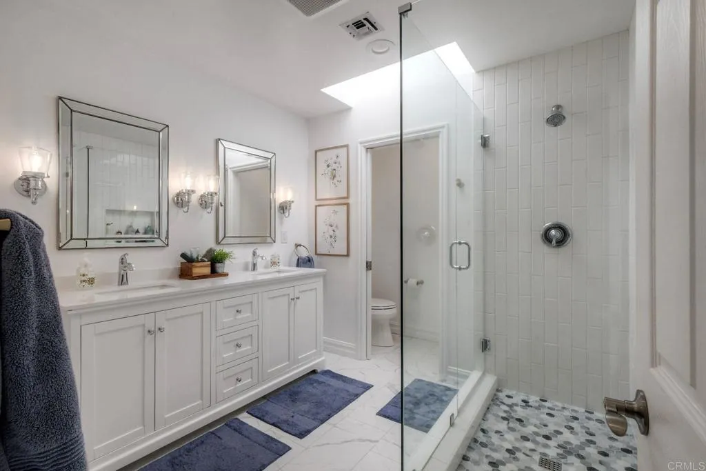https://cdn.realtyfeed.com/cdn/127/306740166/2892bc2aef22469e0e0138f4f88b23cc.webp