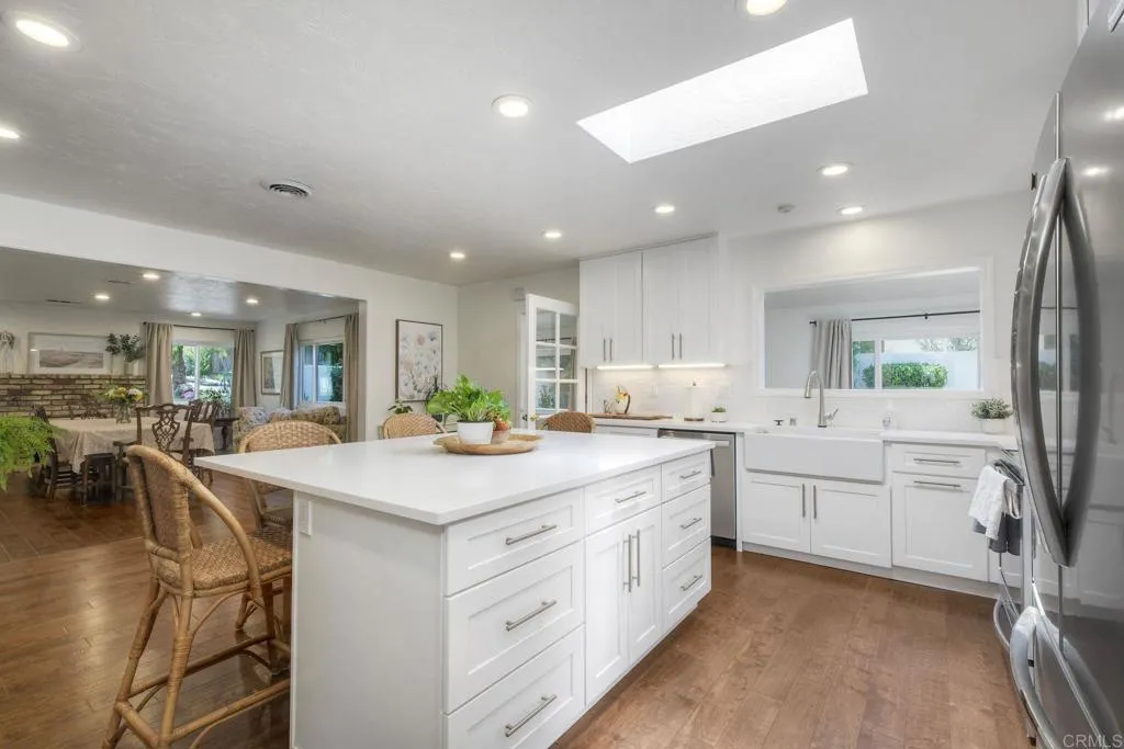 https://cdn.realtyfeed.com/cdn/127/306740166/35d4c5851a61868441c83612318945e9.webp