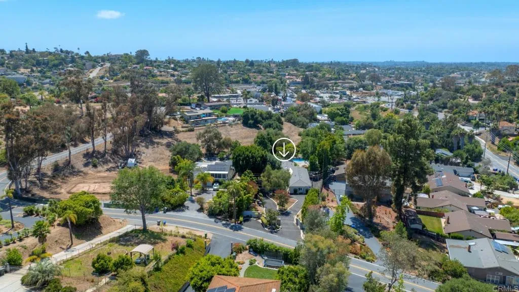 https://cdn.realtyfeed.com/cdn/127/306740166/d50ac8f57afe797bc46878c8fc96b5b0.webp