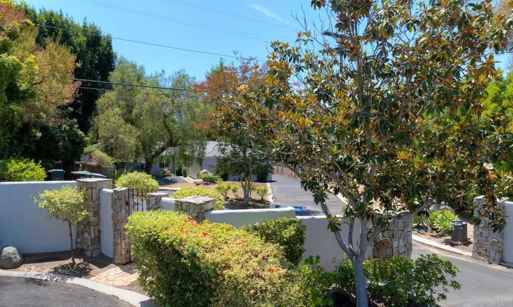 https://cdn.realtyfeed.com/cdn/127/306740166/d59667772f308188a6c1afb3f1ad7140.webp