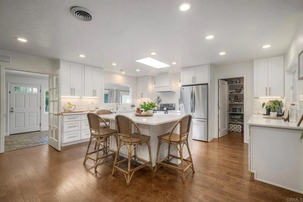 https://cdn.realtyfeed.com/cdn/127/306740166/f050b893a4b338cb701b13ebd7f9fb22.webp