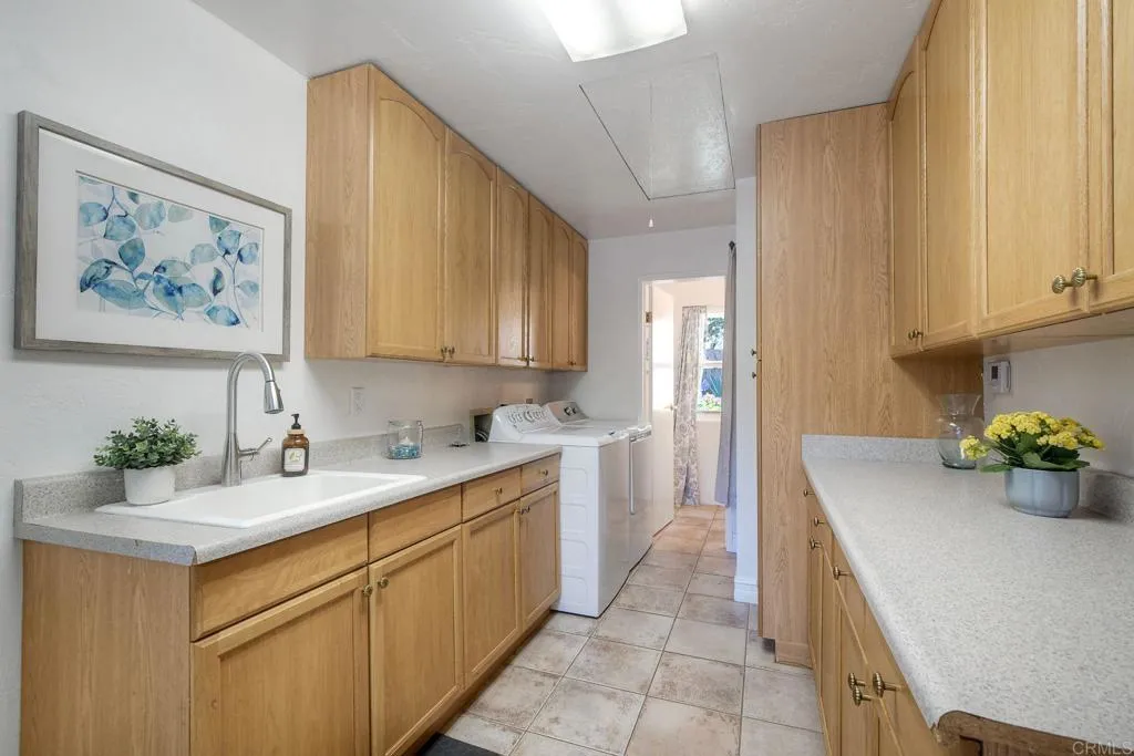 https://cdn.realtyfeed.com/cdn/127/306740166/f173b56b1f790b2ad21ef166b1426961.webp