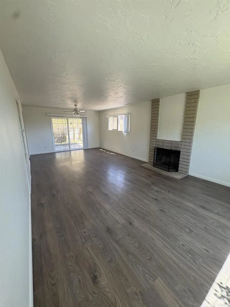 https://cdn.realtyfeed.com/cdn/127/306740172/1b8b0df4860c4ca0c78dbebe42e04568.webp
