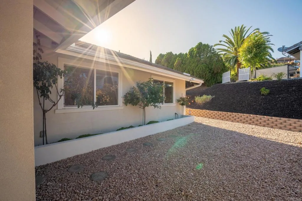 https://cdn.realtyfeed.com/cdn/127/306740217/045445a89e16120f877bdca312b6e6ab.webp