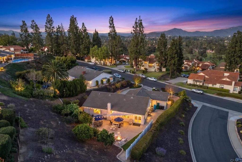 https://cdn.realtyfeed.com/cdn/127/306740217/0a7f83186d51c25294cbbe45611caeed.webp