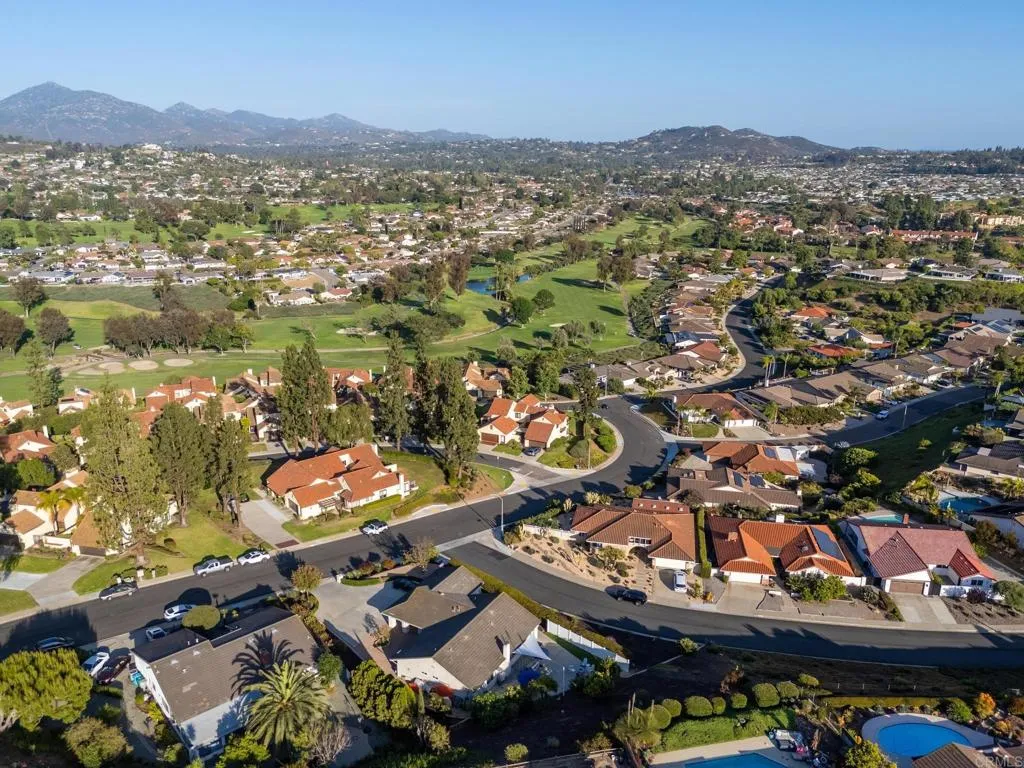 https://cdn.realtyfeed.com/cdn/127/306740217/f1d9ba78a2198a52430318bbd354f462.webp