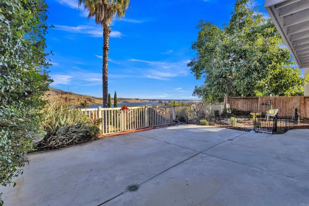 https://cdn.realtyfeed.com/cdn/127/306740222/32a1850b0f566d158d388a7638a74ef7.webp