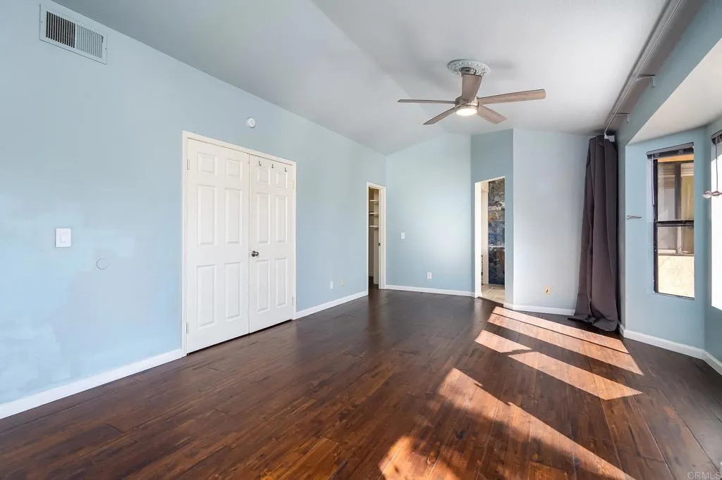 https://cdn.realtyfeed.com/cdn/127/306740222/37bd2451fba22a7c6cddb5dd9179c6c2.webp