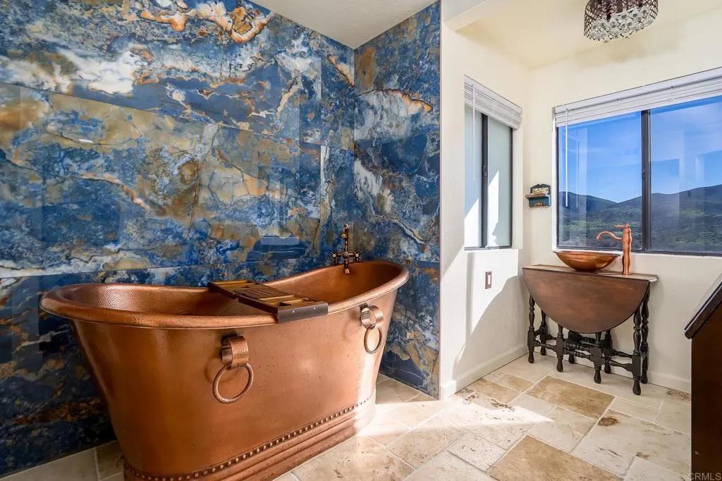 https://cdn.realtyfeed.com/cdn/127/306740222/b0b178563bdc8276f8cf5c2b40b99041.webp