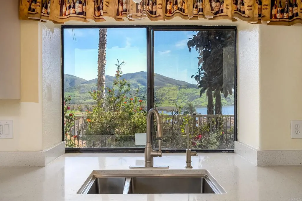 https://cdn.realtyfeed.com/cdn/127/306740222/be69fe155b09815dcf873675902dc110.webp