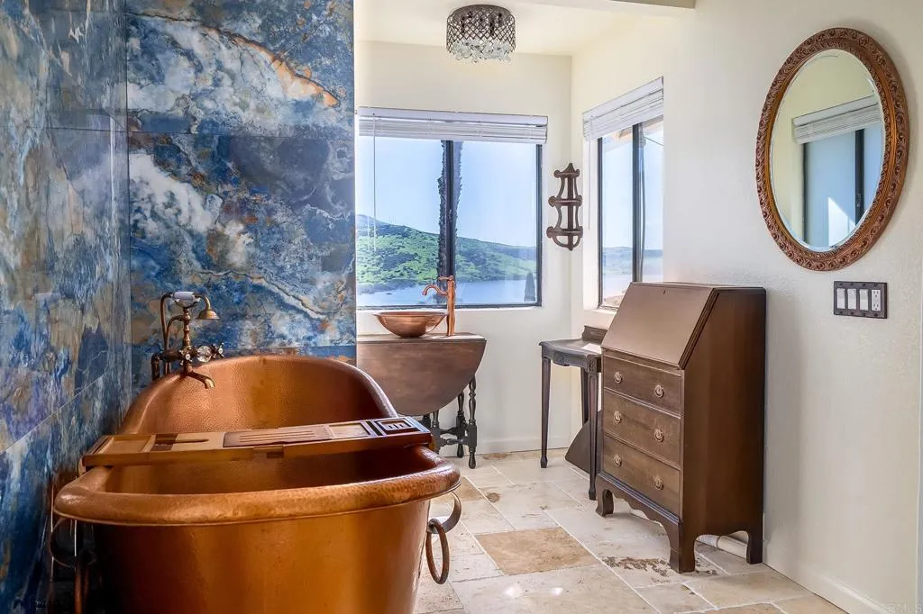 https://cdn.realtyfeed.com/cdn/127/306740222/f70f526f45b739bae721b9341c6ef768.webp