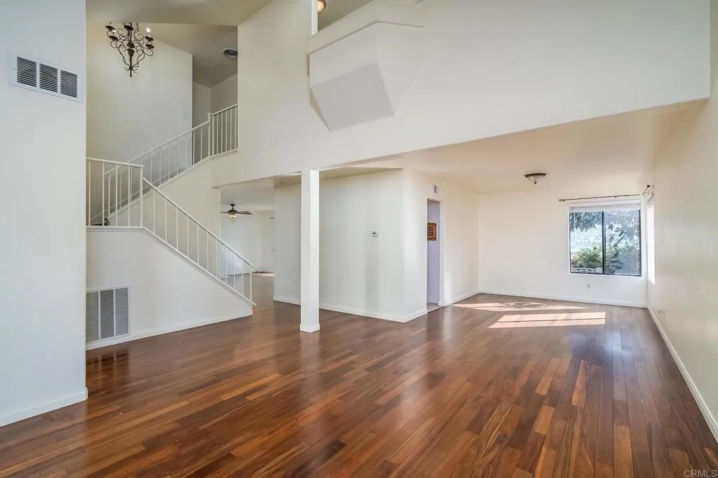 https://cdn.realtyfeed.com/cdn/127/306740222/fbb45794863a0a1a6c22dfe59a798e19.webp